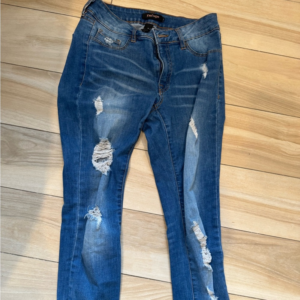 Women’s Ripped Jeans size 4